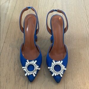 Elegant Blue Women's Shoes with Embellished Detail